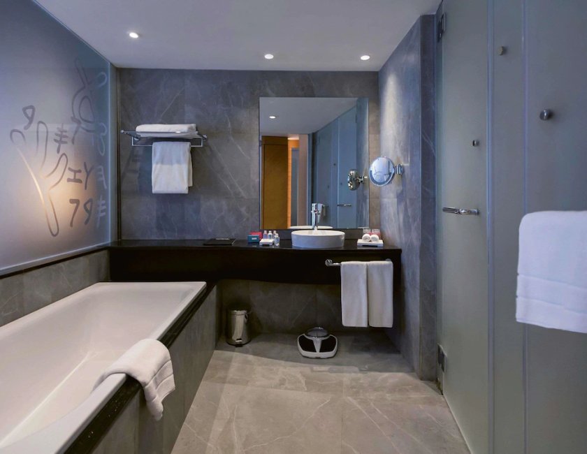 Habitación superior con 2 camas individuales, 2 camas individuales del hotel Mövenpick Du Lac Tunis. Foto 4