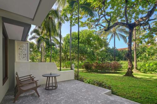 Deluxe King Garden Terrace with Free Daily Resort Activities and Kids Amenities del hotel The Westin Resort Nusa Dua, Bali. Foto 3