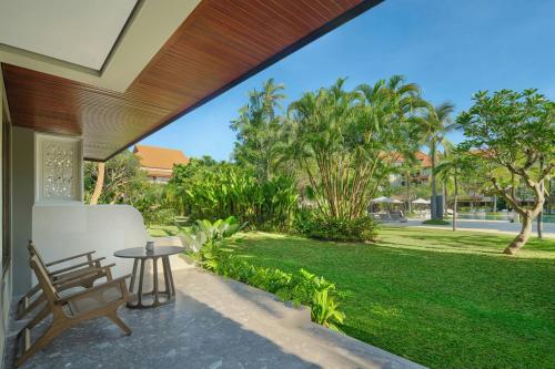 Deluxe Double Terrace Pool Access with Free Daily Resort Activities and Kids Amenities del hotel The Westin Resort Nusa Dua, Bali. Foto 2