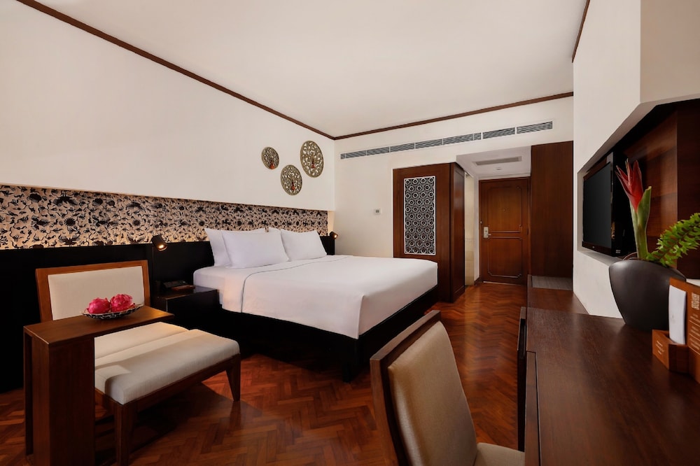 Habitación superior, 1 cama de matrimonio grande del hotel Nusa Dua Beach and Spa. Foto 1
