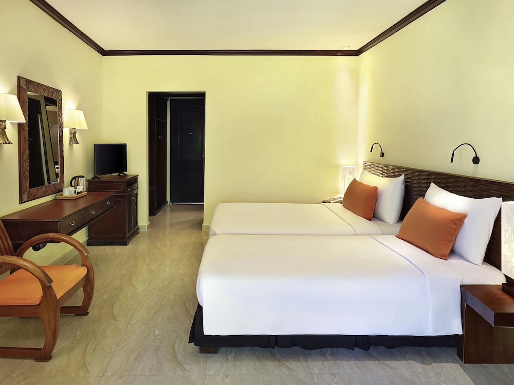 Habitación Deluxe, camas individuales del hotel Mercure Resort Sanur. Foto 1