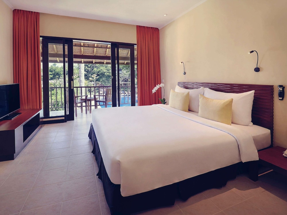 Habitación Familiar, 1 cama king - size y 1 litera del hotel Mercure Resort Sanur. Foto 3