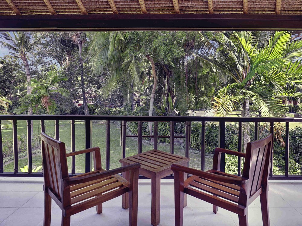 Habitación Deluxe, camas individuales del hotel Mercure Resort Sanur. Foto 3