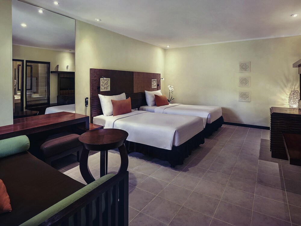 Habitación Ejecutiva, camas individuales del hotel Mercure Resort Sanur. Foto 8