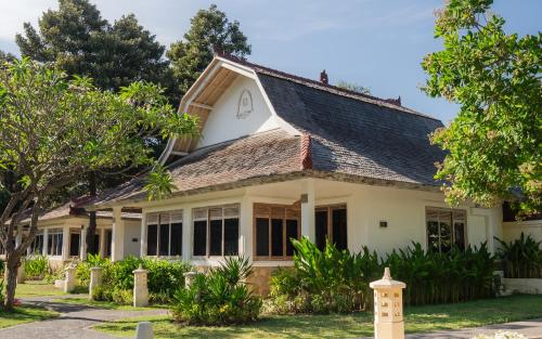 Bungalow Familiar Deluxe del hotel Vila Ombak. Foto 4