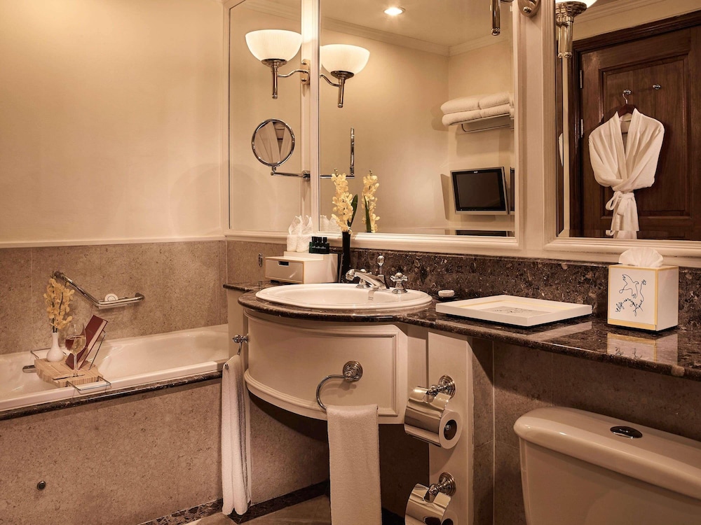SUITE PRESTIGE, Acceso Club Millésime, 1 Cama King del hotel Sofitel Angkor Phokeethra Golf and Spa Resort. Foto 4