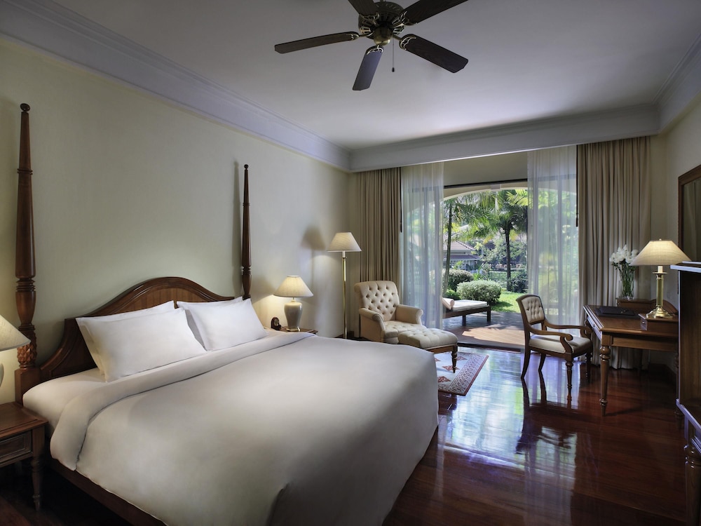 HABITACIÓN DE LUJO, 1 Cama King Size, Terraza del hotel Sofitel Angkor Phokeethra Golf and Spa Resort