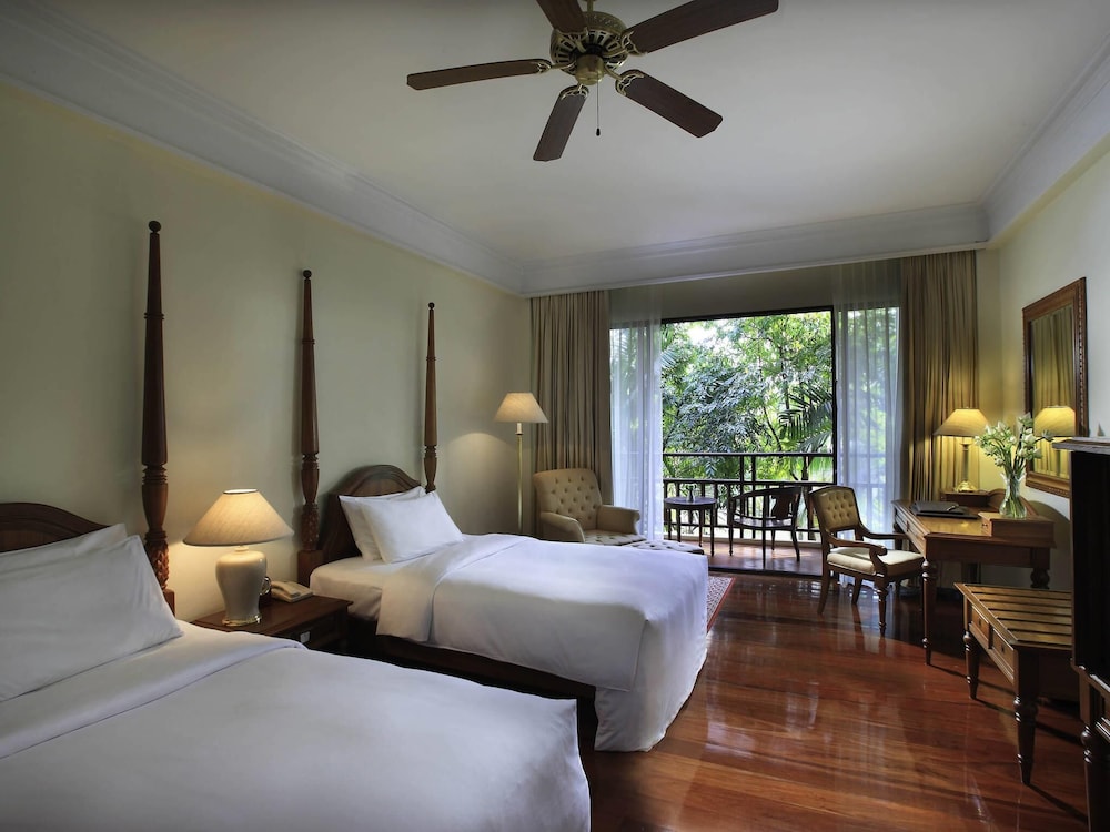 HABITACIÓN DE LUJO, 2 Camas Individuales, Terraza del hotel Sofitel Angkor Phokeethra Golf and Spa Resort
