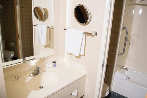 Habitación Doble con 2 camas dobles - No fumadores del hotel Istay Ciudad Victoria