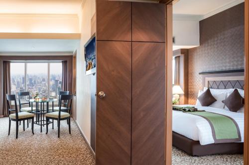 Suite Familiar del hotel Baiyoke Sky. Foto 3