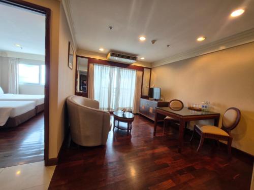 Suite de 2 dormitorios (Habitación Familiar) del hotel Prince Palace Bangkok. Foto 4