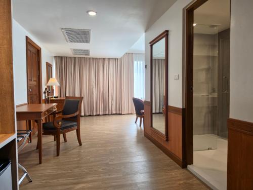Suite Executive del hotel Prince Palace Bangkok. Foto 3