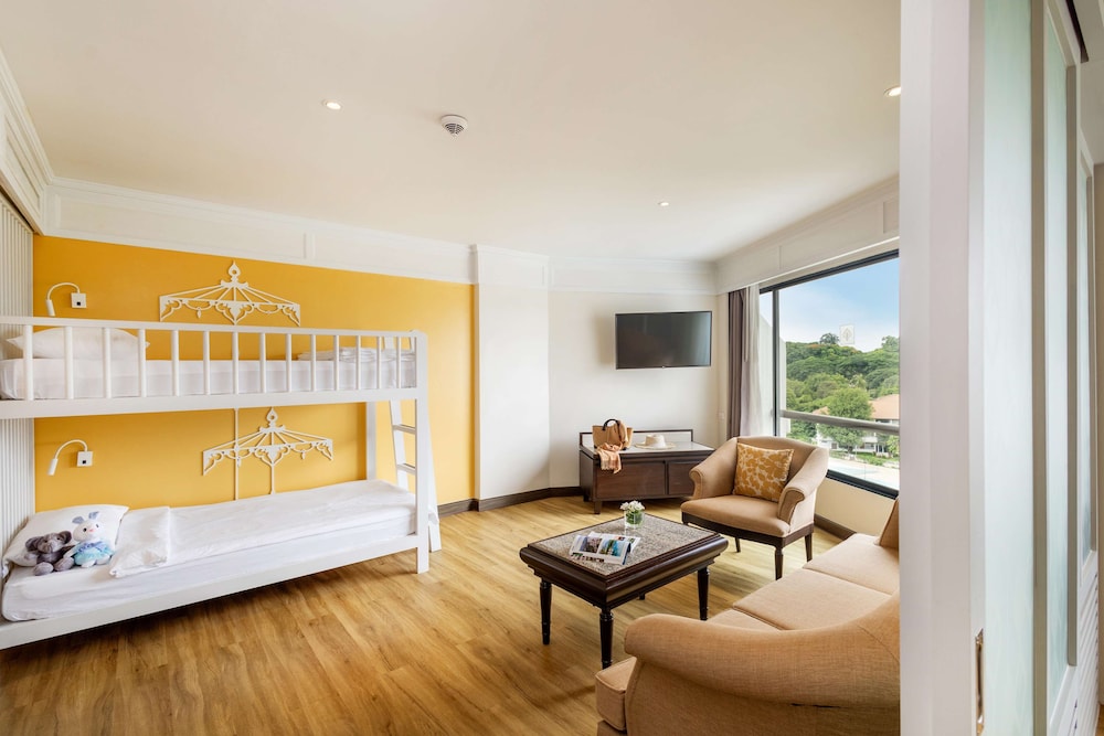 Suite familiar del hotel The Riverie By Katathani - Sha Extra Plus. Foto 5