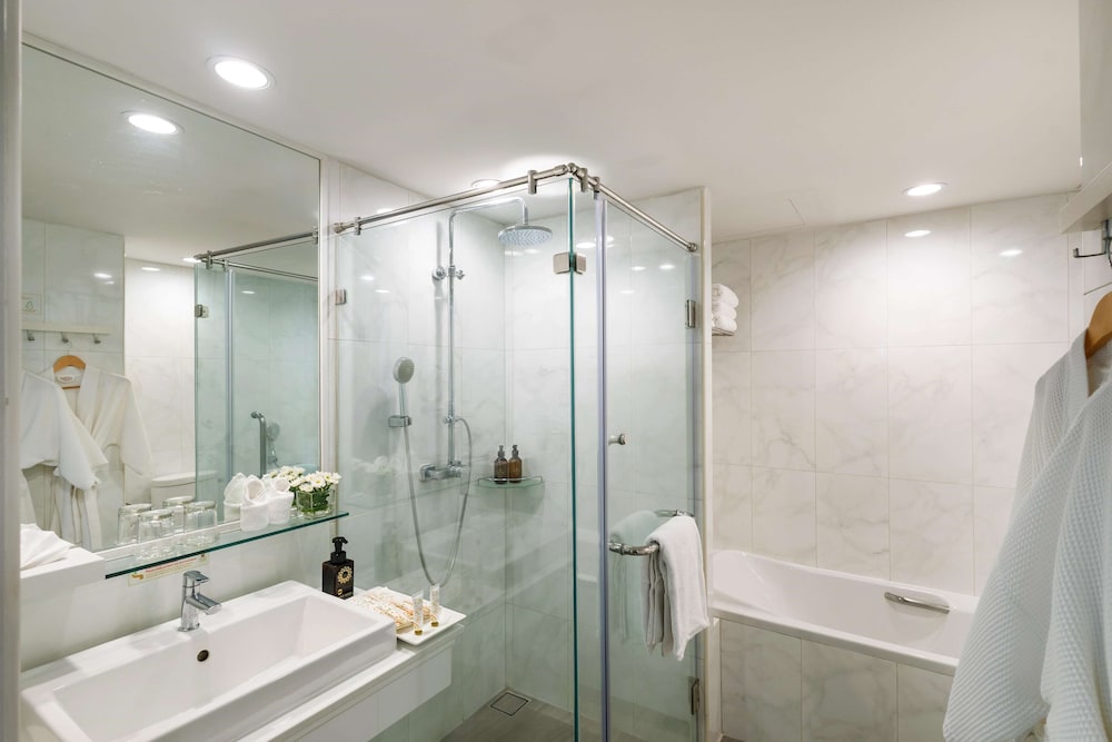 Suite familiar del hotel The Riverie By Katathani - Sha Extra Plus. Foto 11