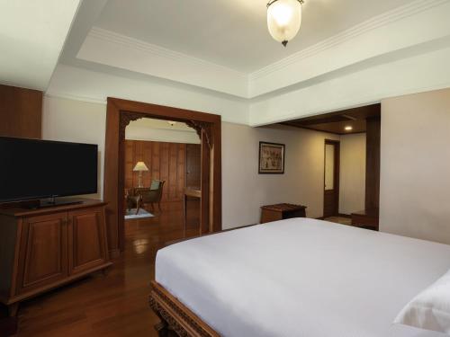 Suite Superior del hotel Pullman Phuket Karon Beach Resort. Foto 2