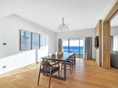 Suite Presidencial del hotel Pullman Phuket Karon Beach Resort. Foto 1