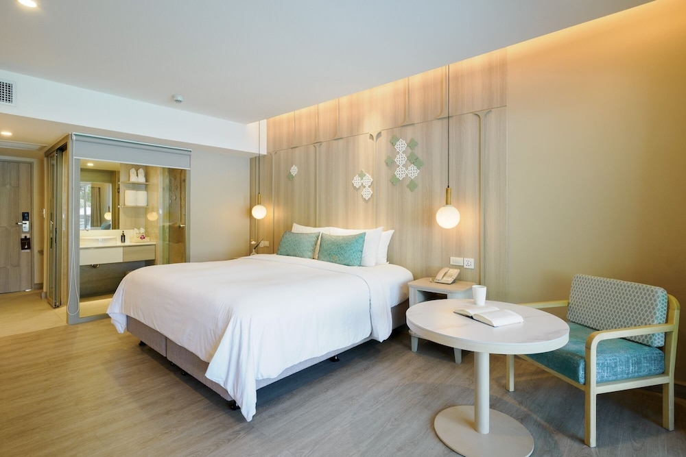 Pool Access Room (Bhuri Wing) del hotel Katathani Phuket Beach Resort. Foto 6