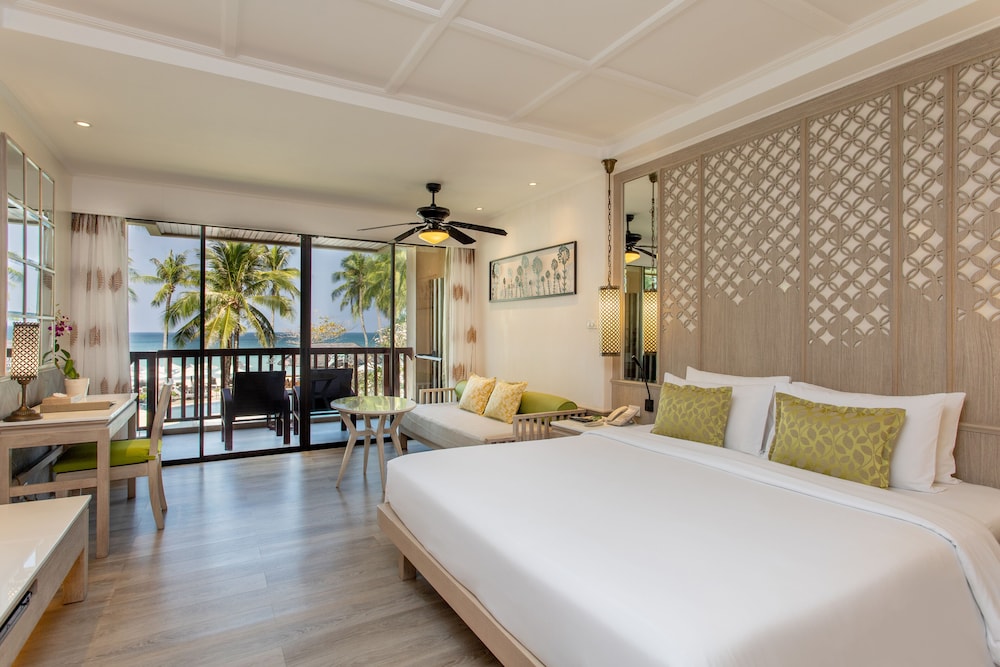 Junior Suite Sea View del hotel Katathani Phuket Beach Resort. Foto 6