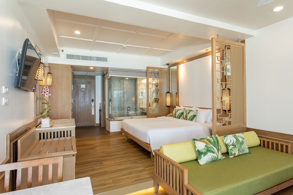 Junior Suite Oceanfront (Thani Wing) del hotel Katathani Phuket Beach Resort. Foto 4