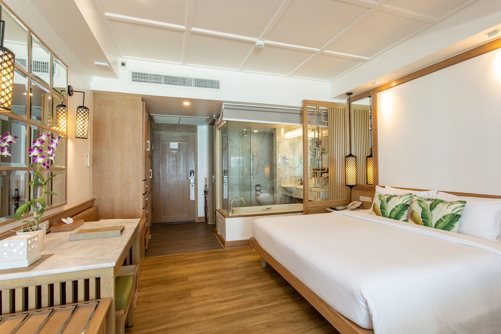 Junior Suite Oceanfront (Thani Wing) del hotel Katathani Phuket Beach Resort. Foto 5