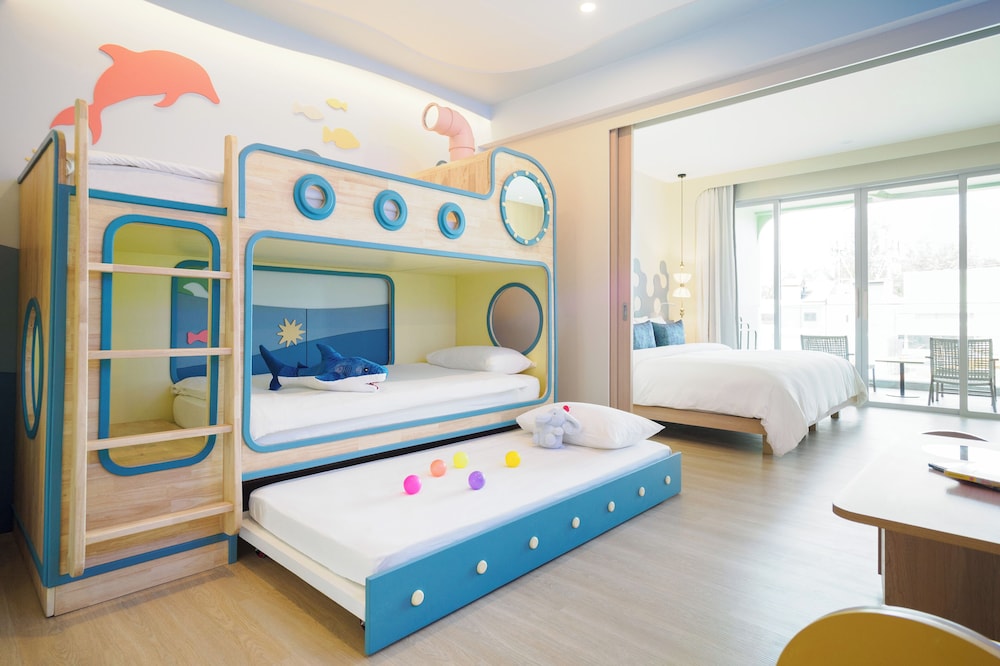 Pool Access Family (Vhari Wing) del hotel Katathani Phuket Beach Resort
