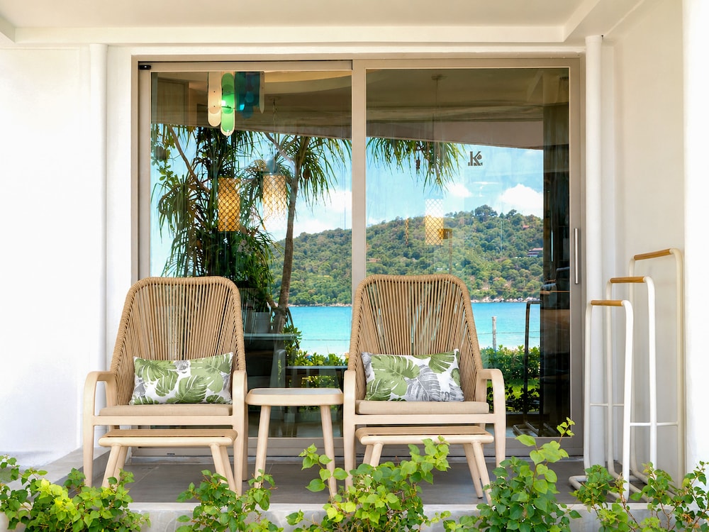 Junior Suite Oceanfront (Thani Wing) del hotel Katathani Phuket Beach Resort. Foto 6