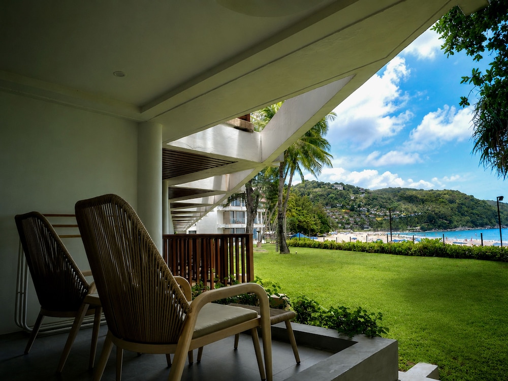 Junior Suite Oceanfront (Thani Wing) del hotel Katathani Phuket Beach Resort. Foto 9