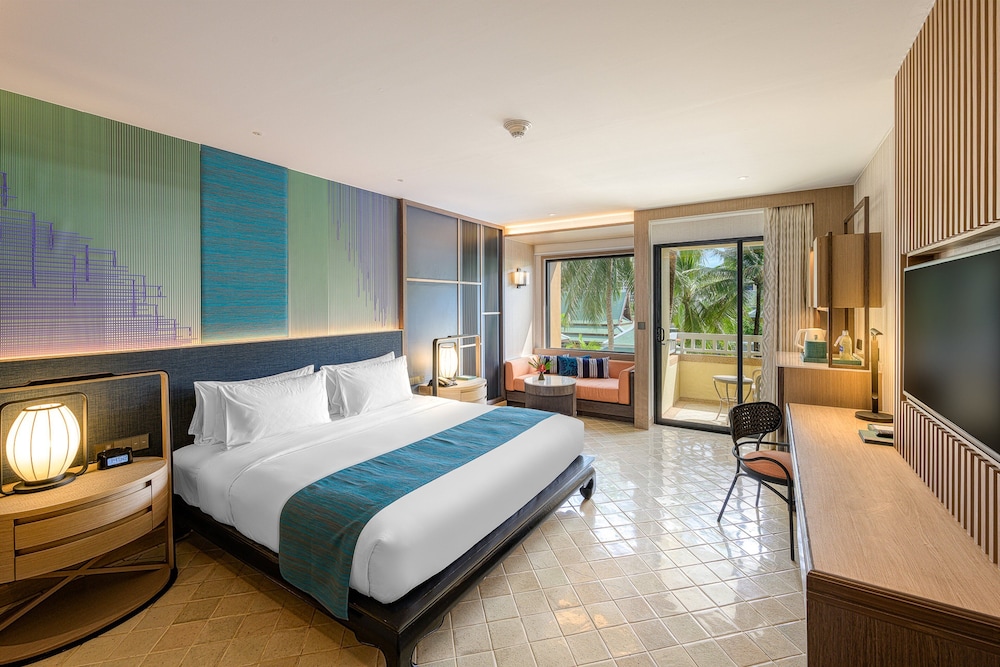 Habitación Premium, 1 cama de matrimonio grande, balcón, vistas a la ciudad del hotel Holiday Inn Resort Phuket, An Ihg. Foto 1