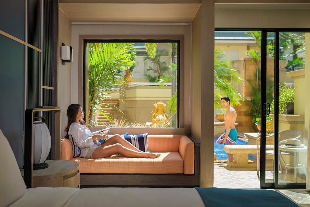 Habitación Premium, 1 cama de matrimonio grande, vistas a la piscina, planta baja del hotel Holiday Inn Resort Phuket, An Ihg
