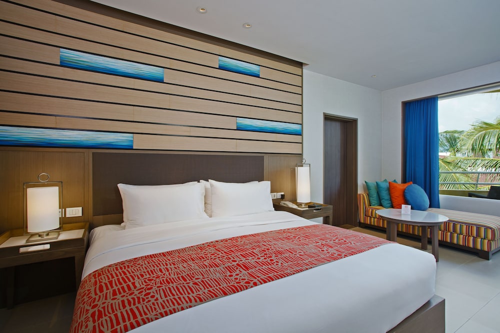 Suite familiar, varias camas del hotel Holiday Inn Resort Phuket, An Ihg