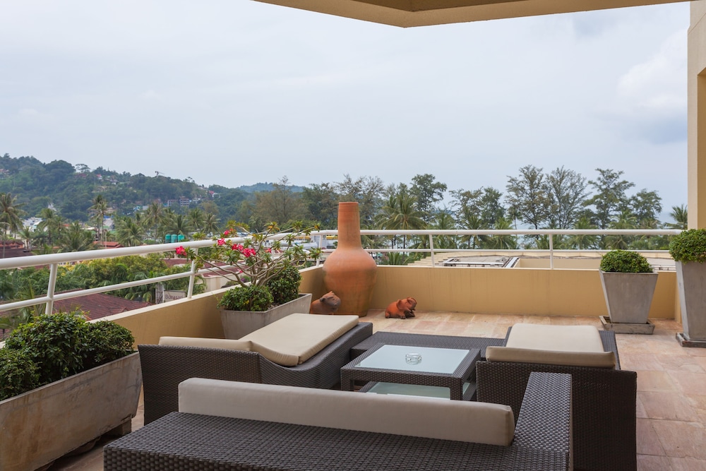 Suite, 1 cama de matrimonio grande, balcón, vistas al mar del hotel Holiday Inn Resort Phuket, An Ihg. Foto 5