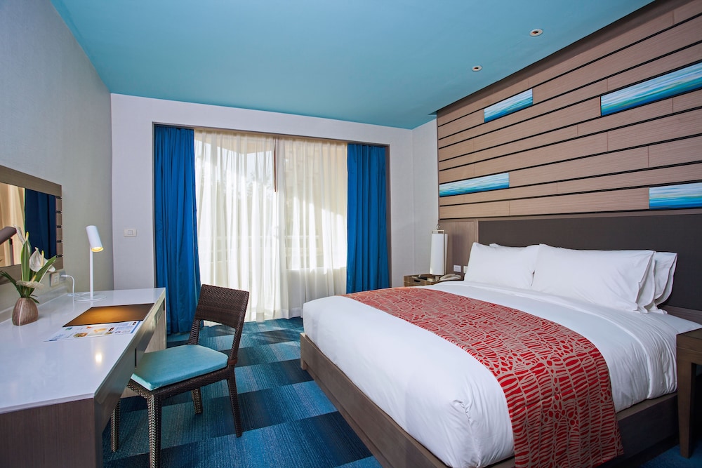 Habitación familiar, varias camas del hotel Holiday Inn Resort Phuket, An Ihg. Foto 3