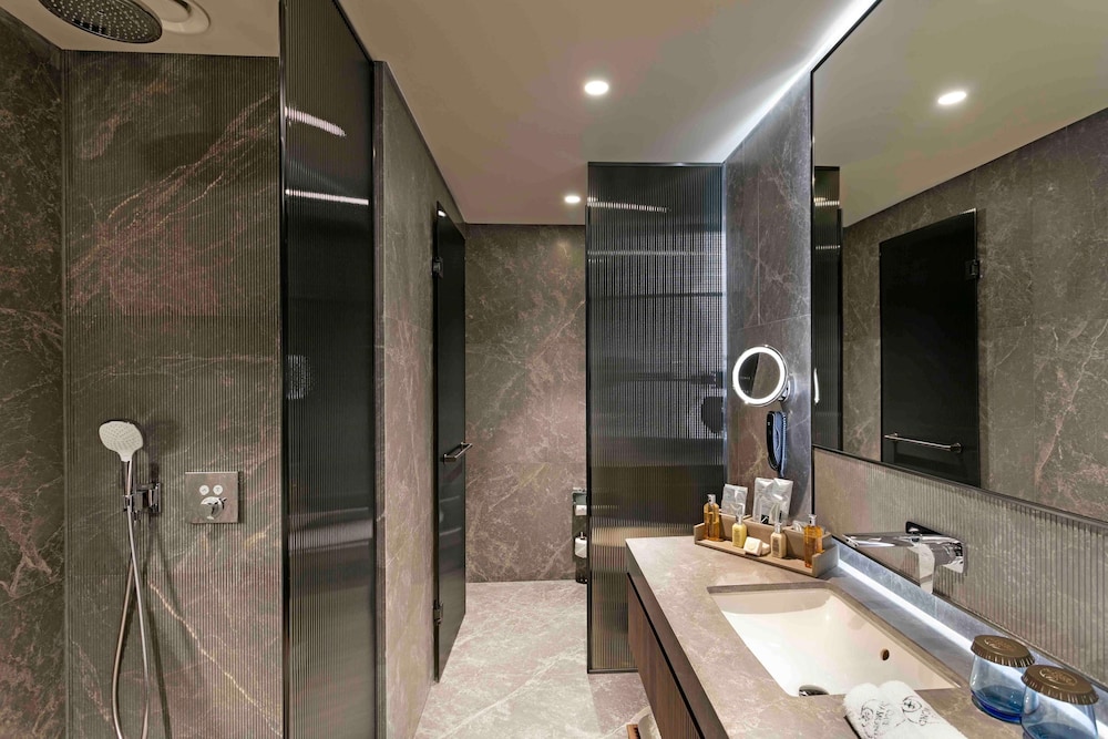 Habitación ejecutiva, 1 cama de matrimonio grande del hotel Rixos Sungate - The Land Of Legend Access. Foto 3