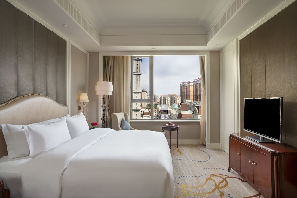 SUITE JUNIOR, Acceso Club Millésime, 1 Cama King Size, Habitación Esquinera del hotel Sofitel Xining. Foto 4