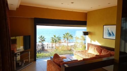 Suite Banús con vistas al mar del hotel Gran Guadalpin Banus. Foto 6