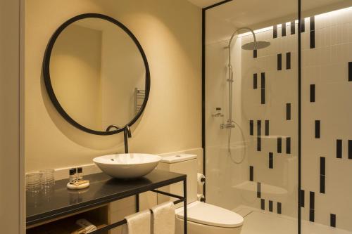 Habitación Triple del hotel Icon Embassy. Foto 3