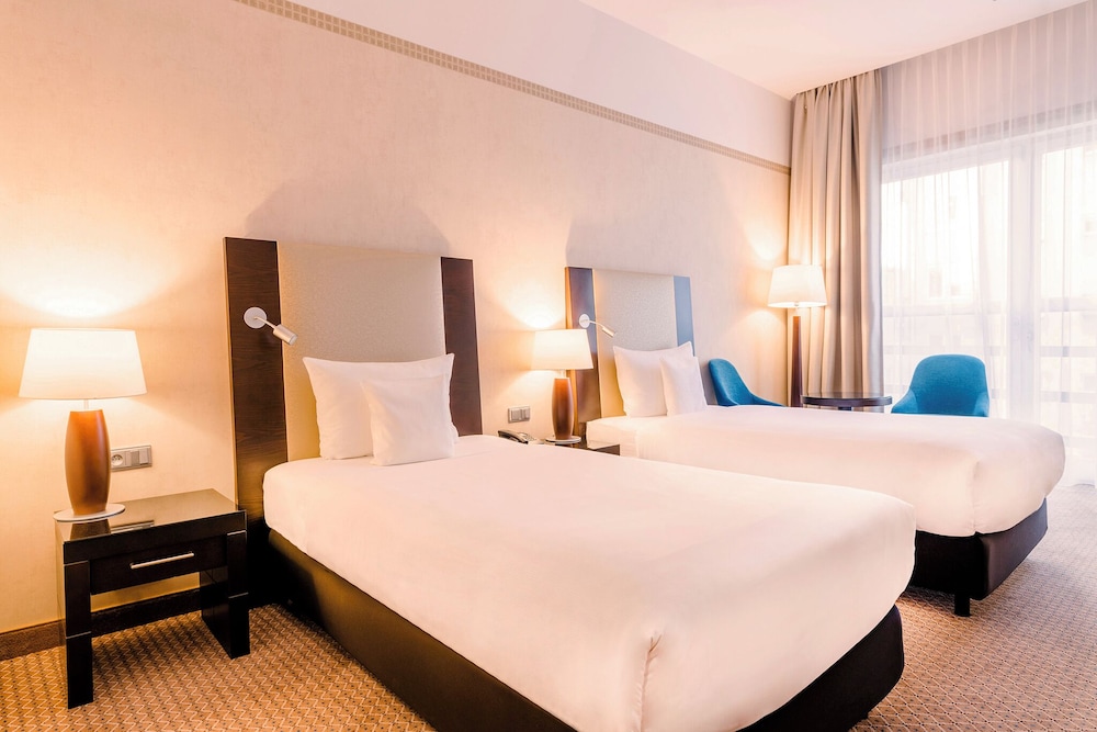 Habitación estándar con 2 camas individuales del hotel Polonia Palace. Foto 1