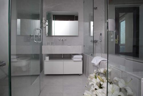 Suite con vistas al Bósforo del hotel The Marmara Pera. Foto 13