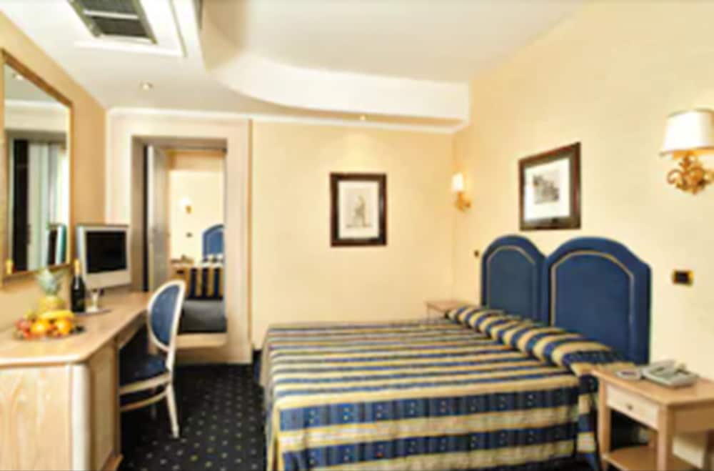 Habitación Cuádruple del hotel Valle. Foto 2