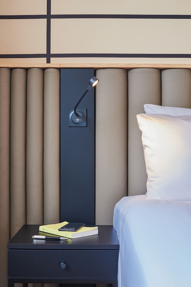 Habitación Clásica - 1 cama doble del hotel Mercure Paris Nanterre. Foto 1