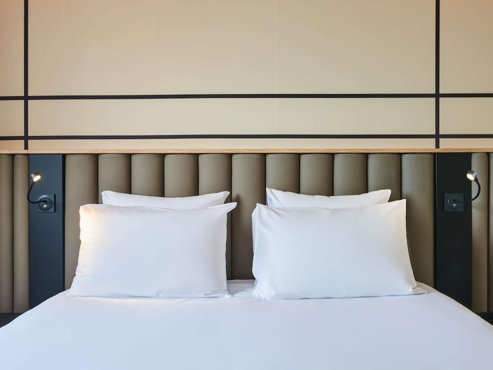Habitación Clásica - 1 cama doble del hotel Mercure Paris Nanterre. Foto 6
