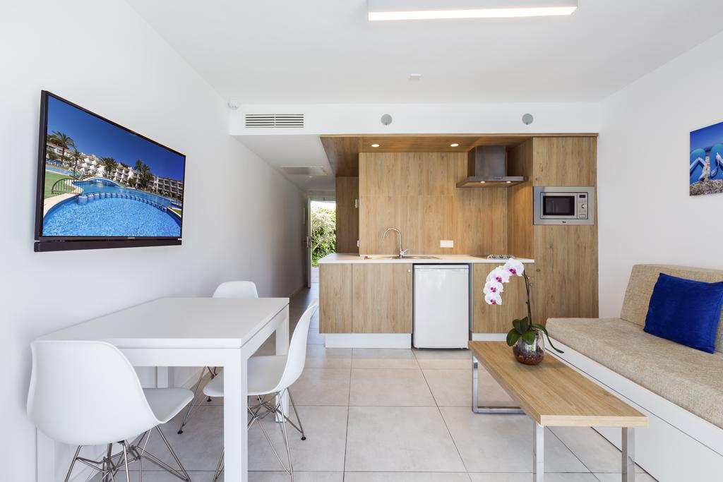 Apartamento 1 habitación Premium Planta Baja del hotel Playas Cas Saboners. Foto 1