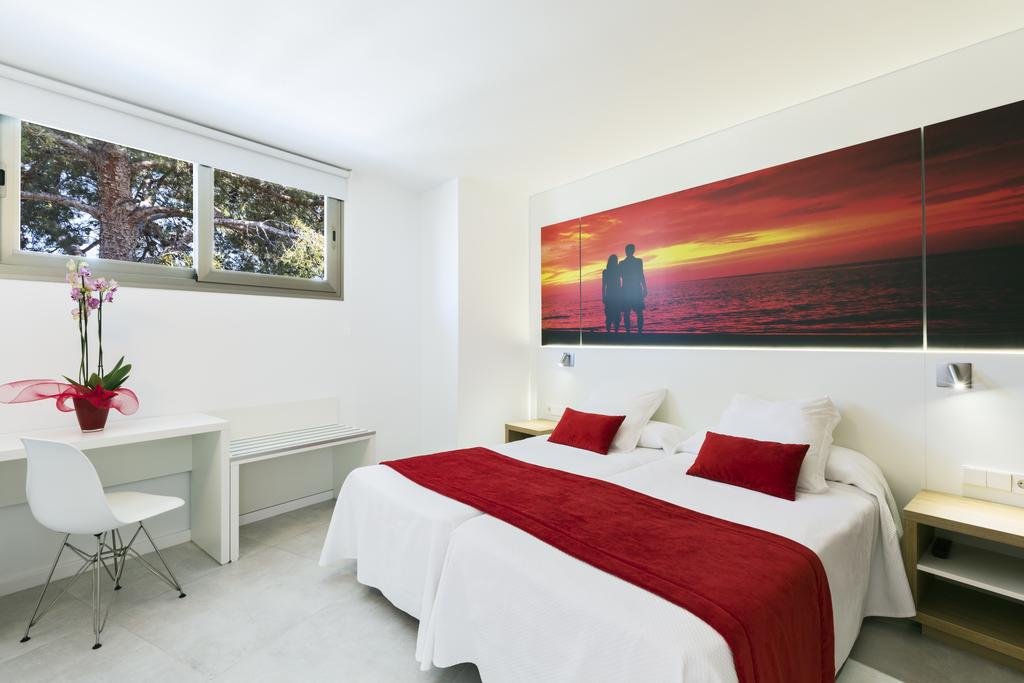 Apartamento 1 habitación Familiar del hotel Playas Cas Saboners. Foto 3