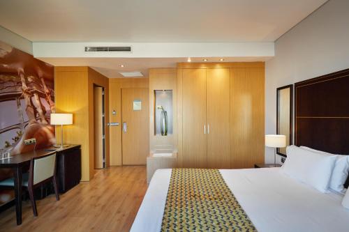 Habitación Doble Superior con terraza y vistas del hotel Eurostars Monumental. Foto 4