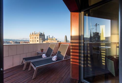 Habitación Doble Superior con terraza y vistas del hotel Eurostars Monumental. Foto 8