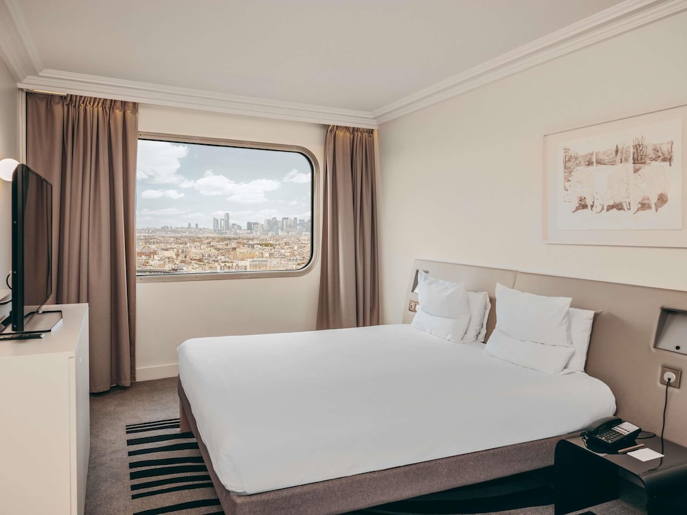 Suite ejecutiva, 1 cama de matrimonio del hotel Novotel Paris Centre Tour Eiffel