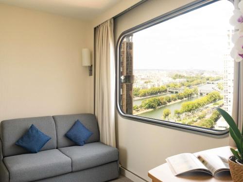 Habitación Doble Executive con sofá cama del hotel Novotel Paris Centre Tour Eiffel