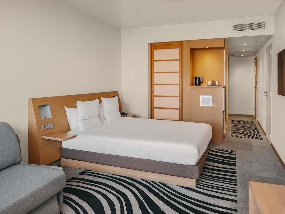 Habitación superior, 1 cama de matrimonio con sofá cama del hotel Novotel Paris Centre Tour Eiffel