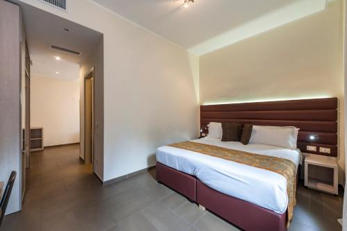 Habitación Doble Superior del hotel California. Foto 4