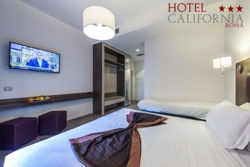 Habitación Triple Superior del hotel California. Foto 16